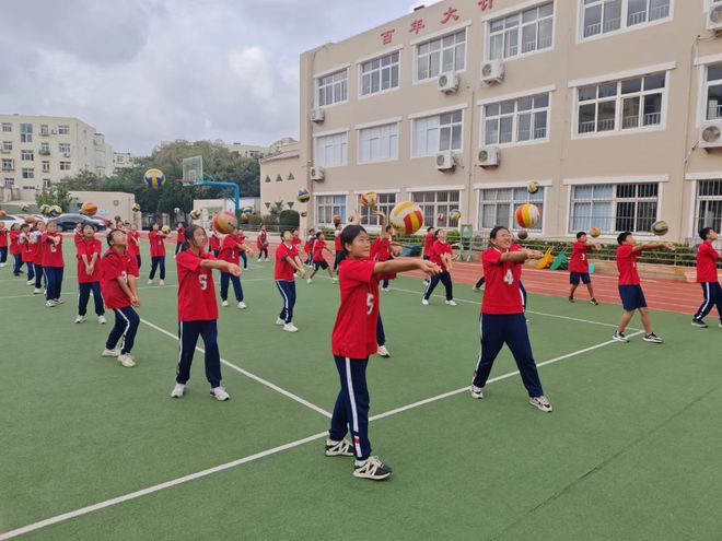 七彩南一 献礼祖国——青岛四流南路第一小学举行2024秋季运动会(3)