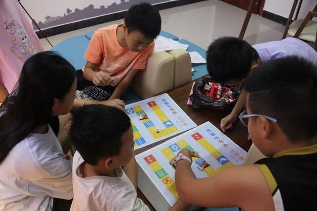 临桂区两江镇开展趣味课堂守护青少年防溺水安全 - 熊猫体育少儿体能培训