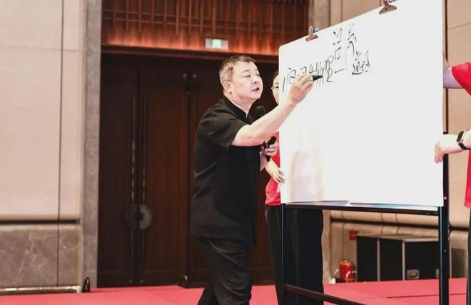 每天从催起床、催学习到催睡觉像打仗？停止无效催促！学习“行为引导术”让孩子自觉有序。(2)